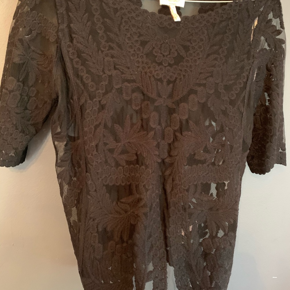 Lace top - Picture 3 of 6